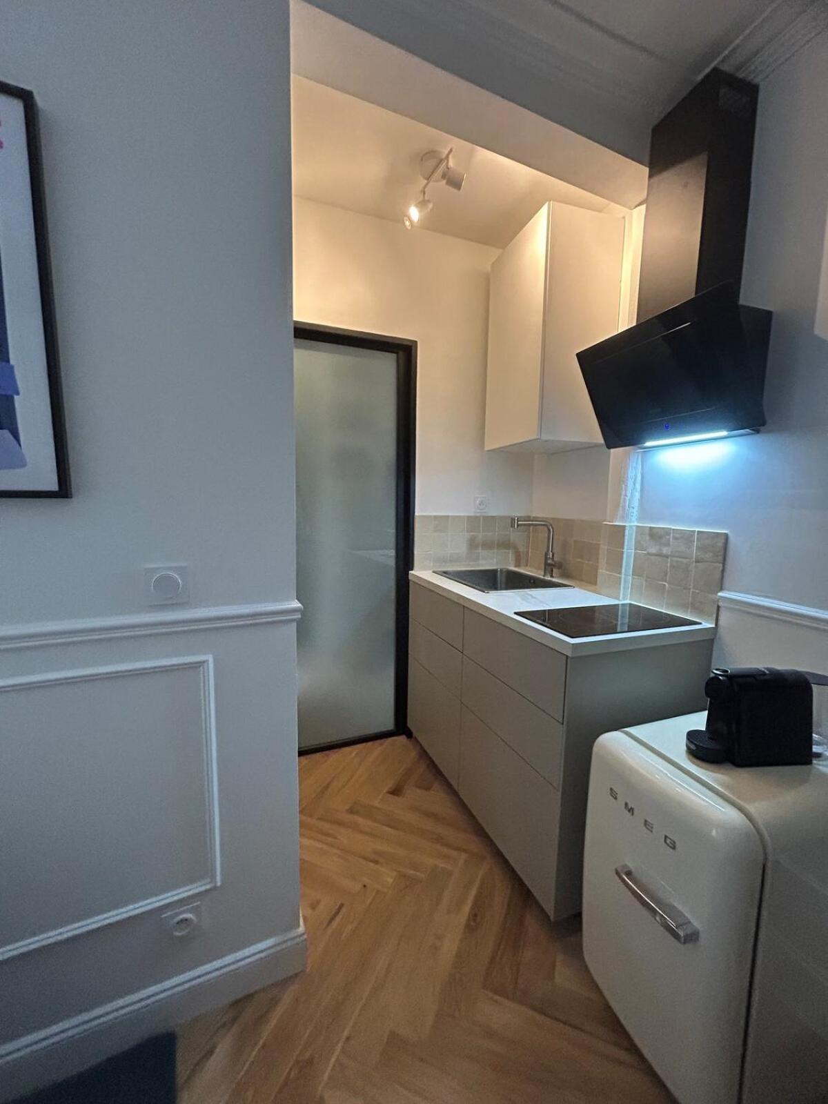 Flat In Heart Of * Parijs